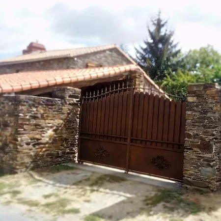 Au Clos De Launay Chambres D'hotes - Louis Le Cellier